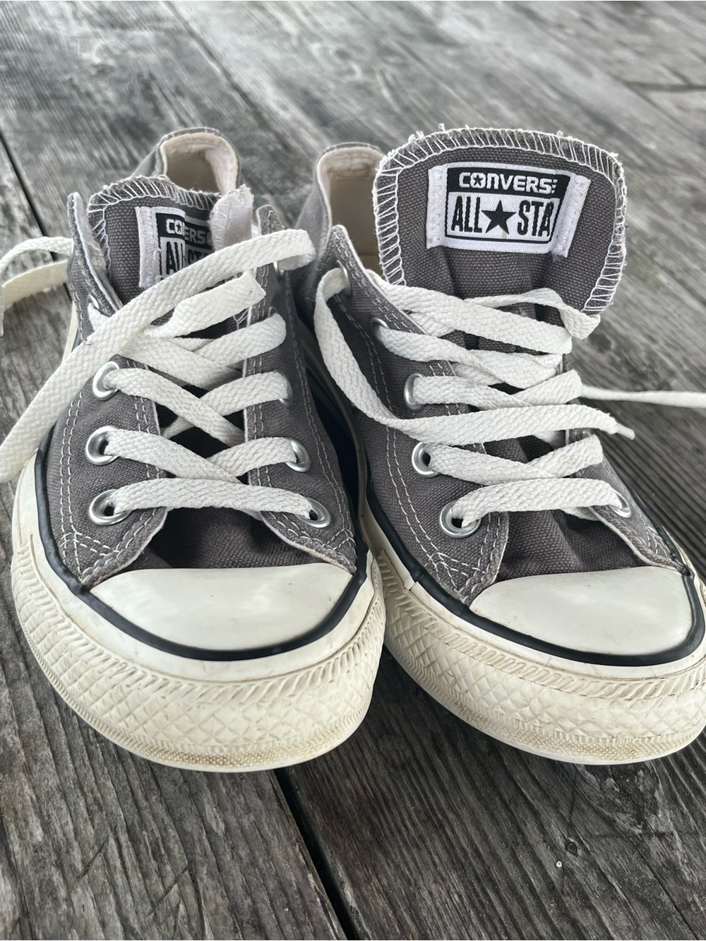 Converse women’s 6, All Star Low Top Sneakers - Gray - Picture 1 of 5